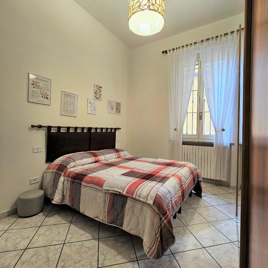 Casa Oltrepo Fresco Centrale Ma Silenzioso Parcheggio Interno Casteggio Exteriér fotografie